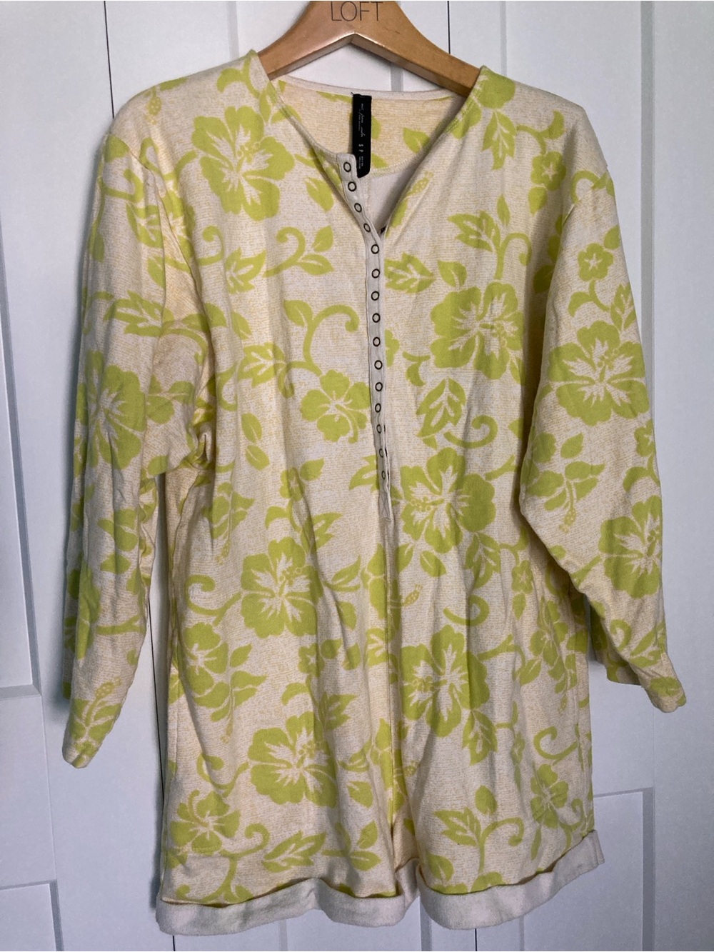 Urban Outfitters Floral Snap Up Romper Cream & Lime Size Small